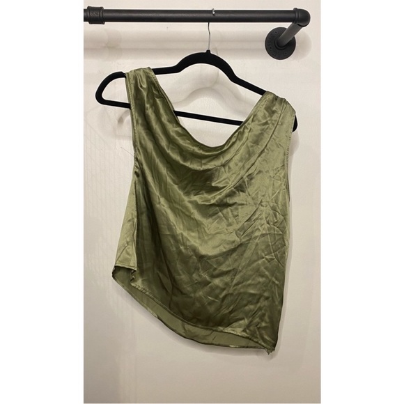 Reformation Annika Silk Top - Picture 4 of 7